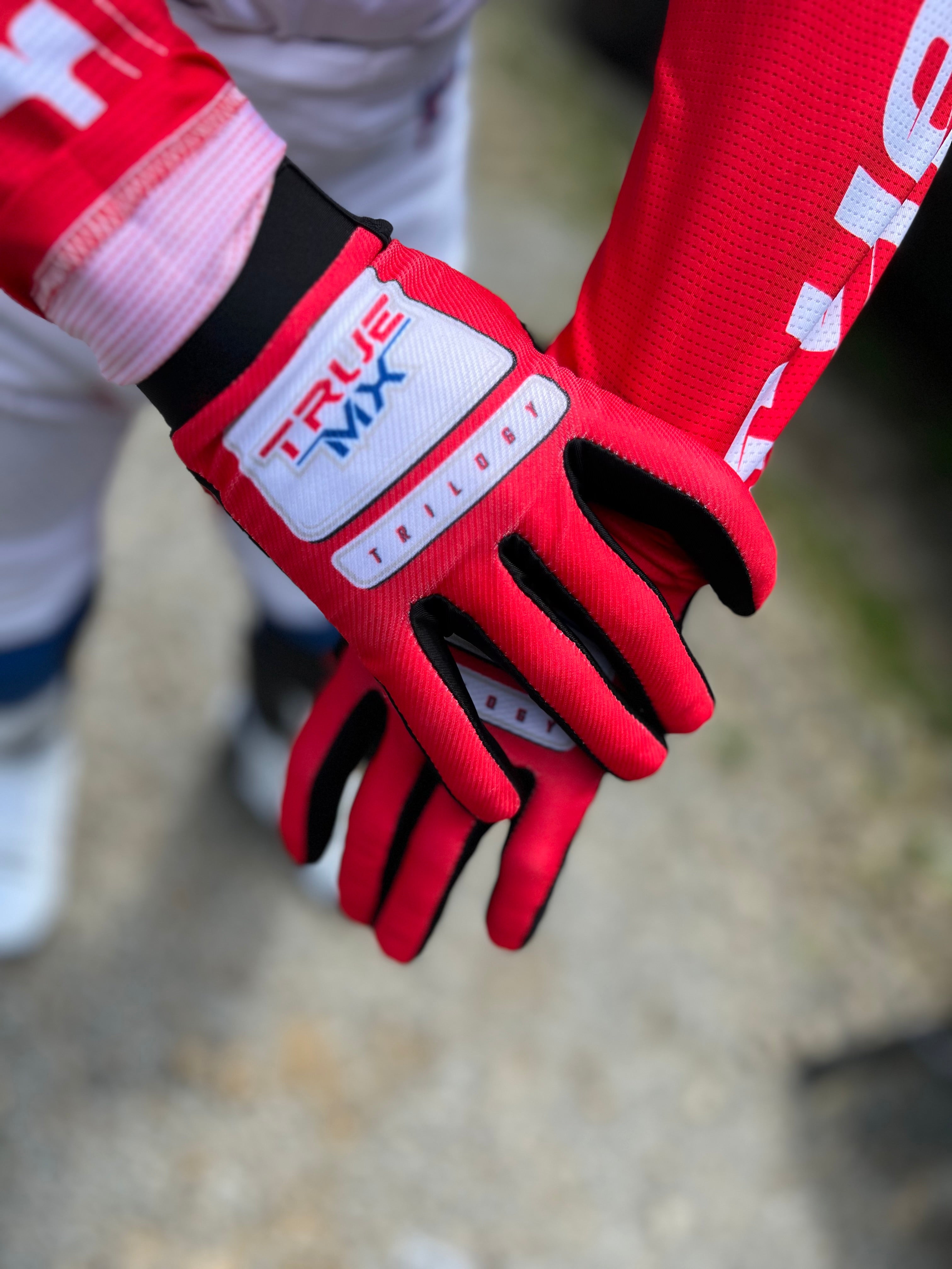 2024 TrueMX Trilogy Gloves - ERA Red [LEFTOVER]