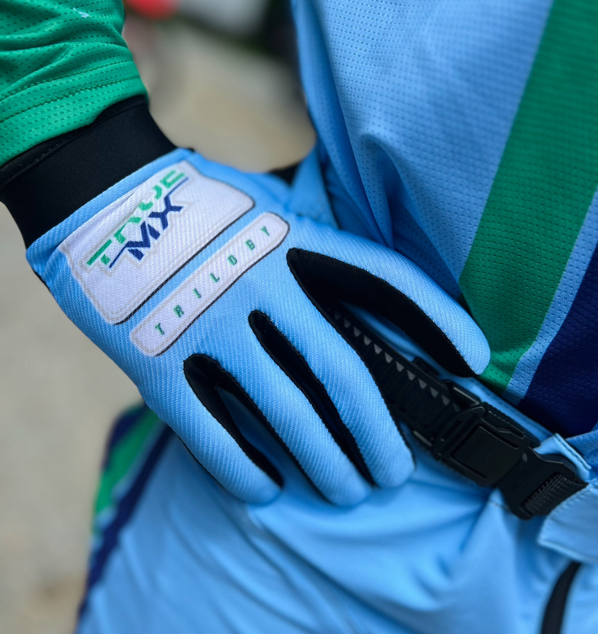 2024 TrueMX Trilogy Gloves - ERA Green [CLOSEOUT]